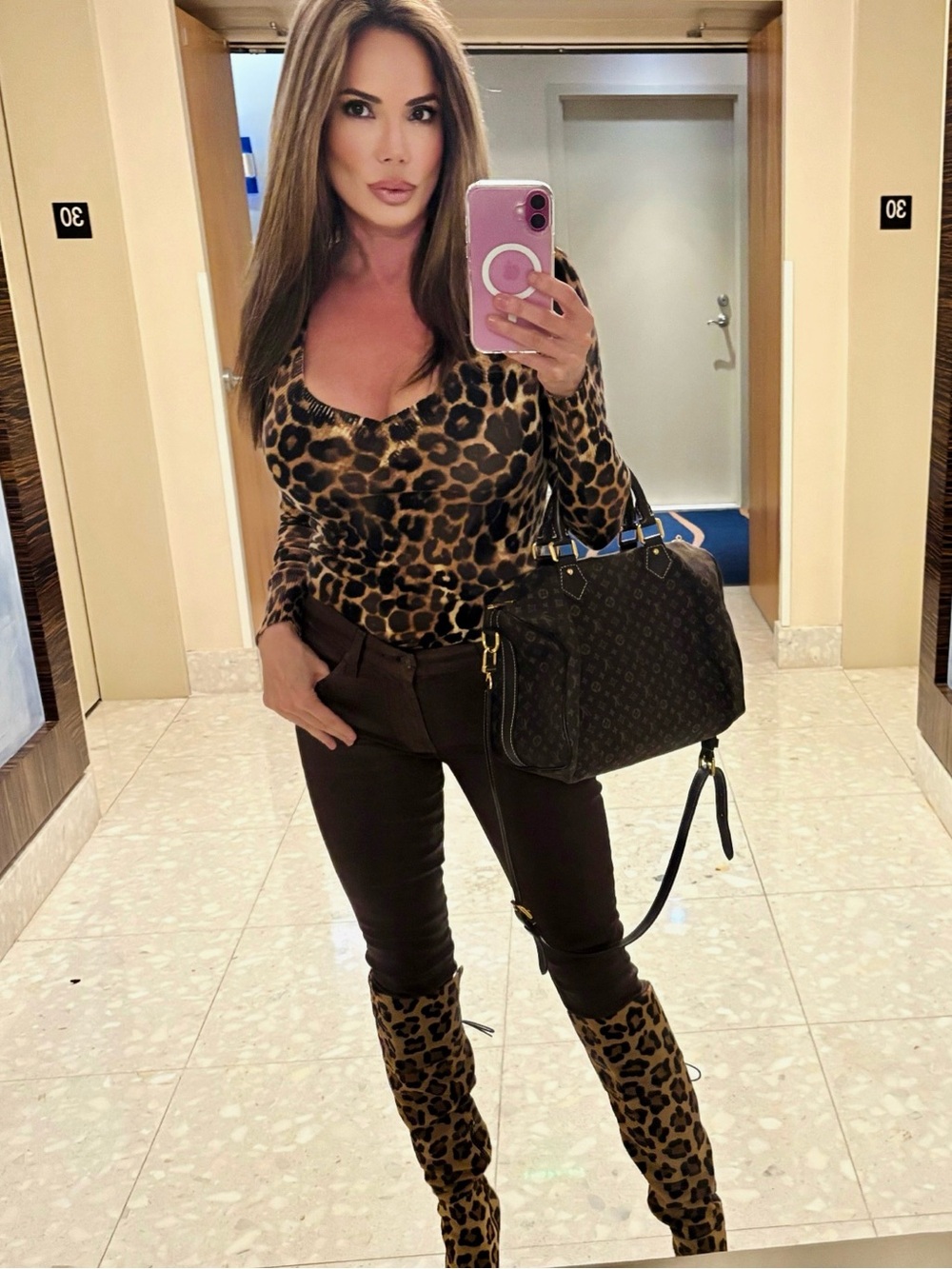 Louis Vuitton speedy… like new